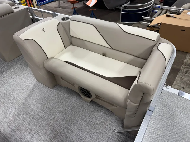 Slide: The Image of Tahoe Sport VRB 2180 Swingback & 4-Stroke $31995 2026 - 8