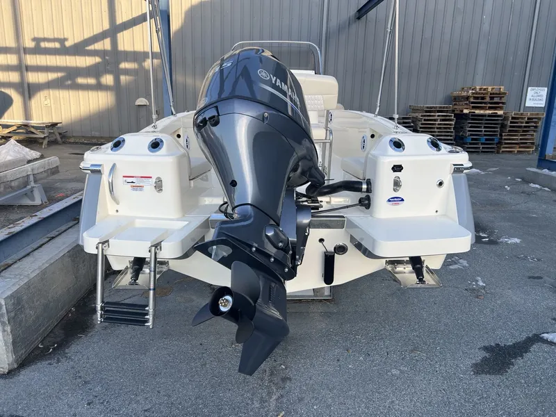 Slide: The Image of Scout Sportfish 188 2026 - 6