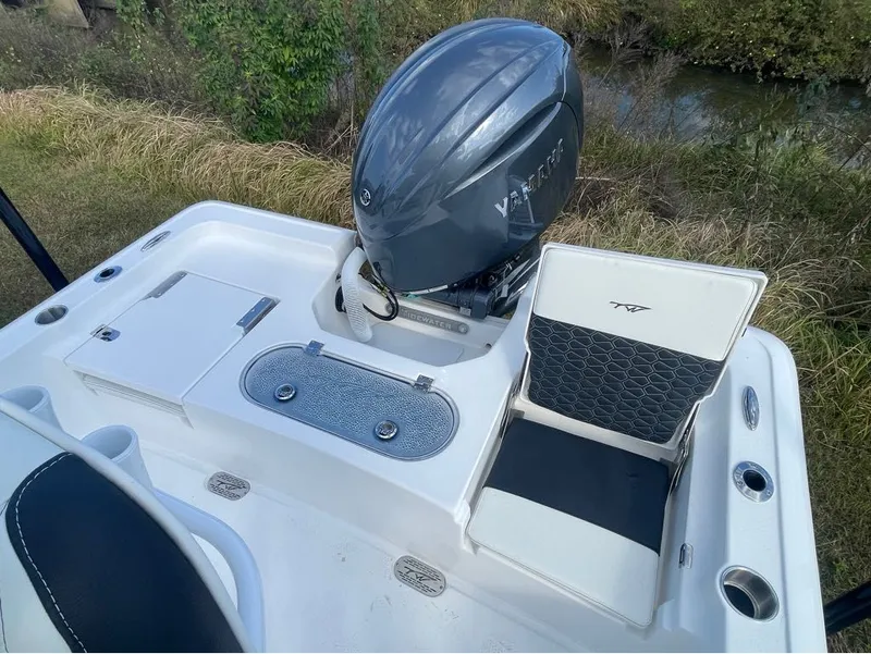 Slide: The Image of Tidewater 2110 Bay Max 2026 - 4