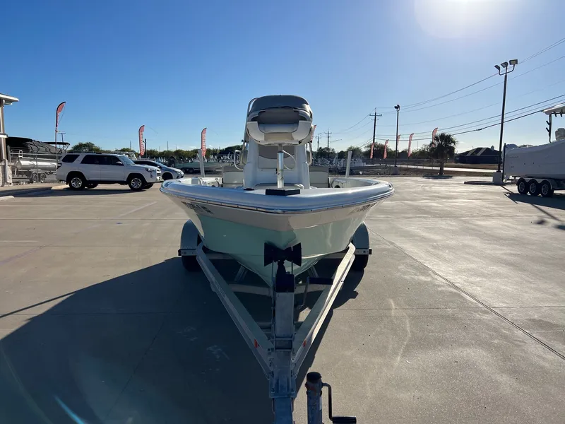 Slide: The Image of NauticStar 214XTS SHALLOW BAY 2016 - 5