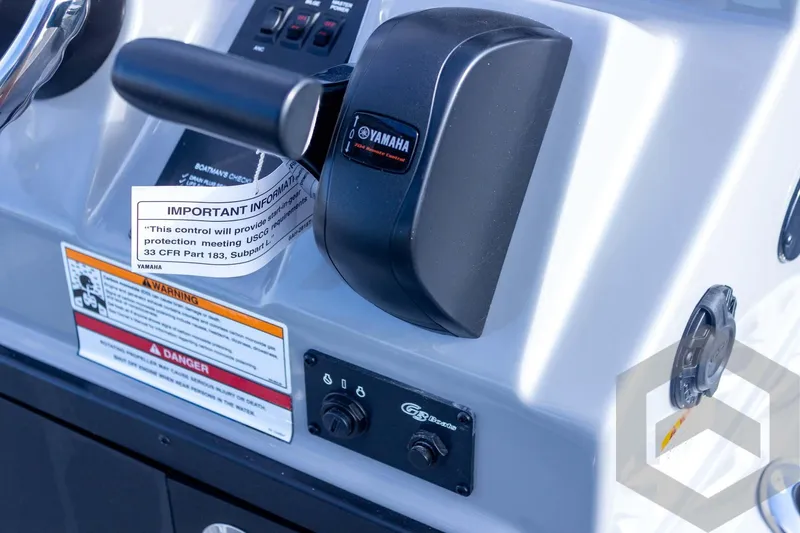 Slide: The Image of Close-up of Yamaha throttle control on 2026 G3 Bay 19 GX boat console. - 47