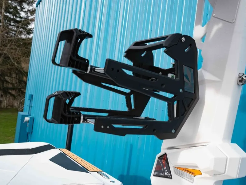 Slide: The Image of Nautique Super Air Nautique S21 2026 - 19