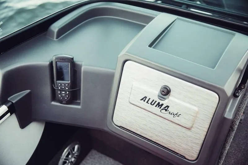 Slide: The Image of Alumacraft Trophy 185 2017 - 10