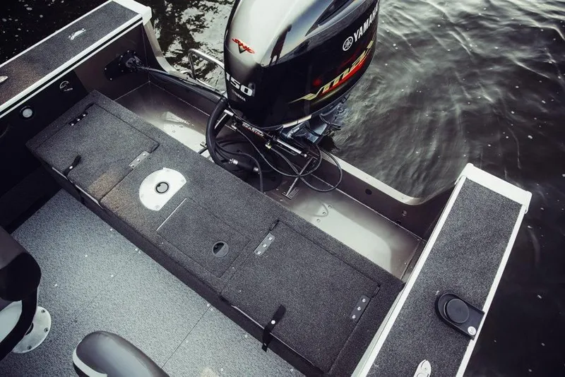 Slide: The Image of Alumacraft Trophy 185 2017 - 12