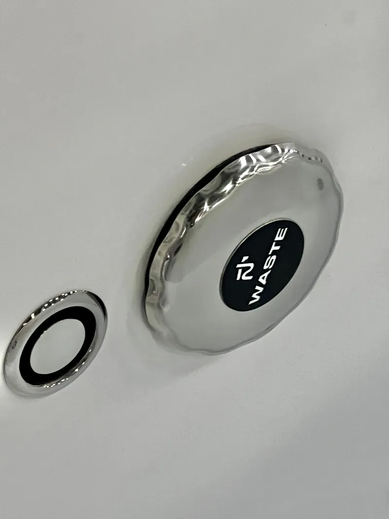 Slide: The Image of Stingray 216CC - $78,443 2026 - 25