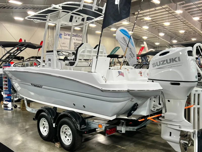 Slide: The Image of Stingray 216CC - $78,443 2026 - 3