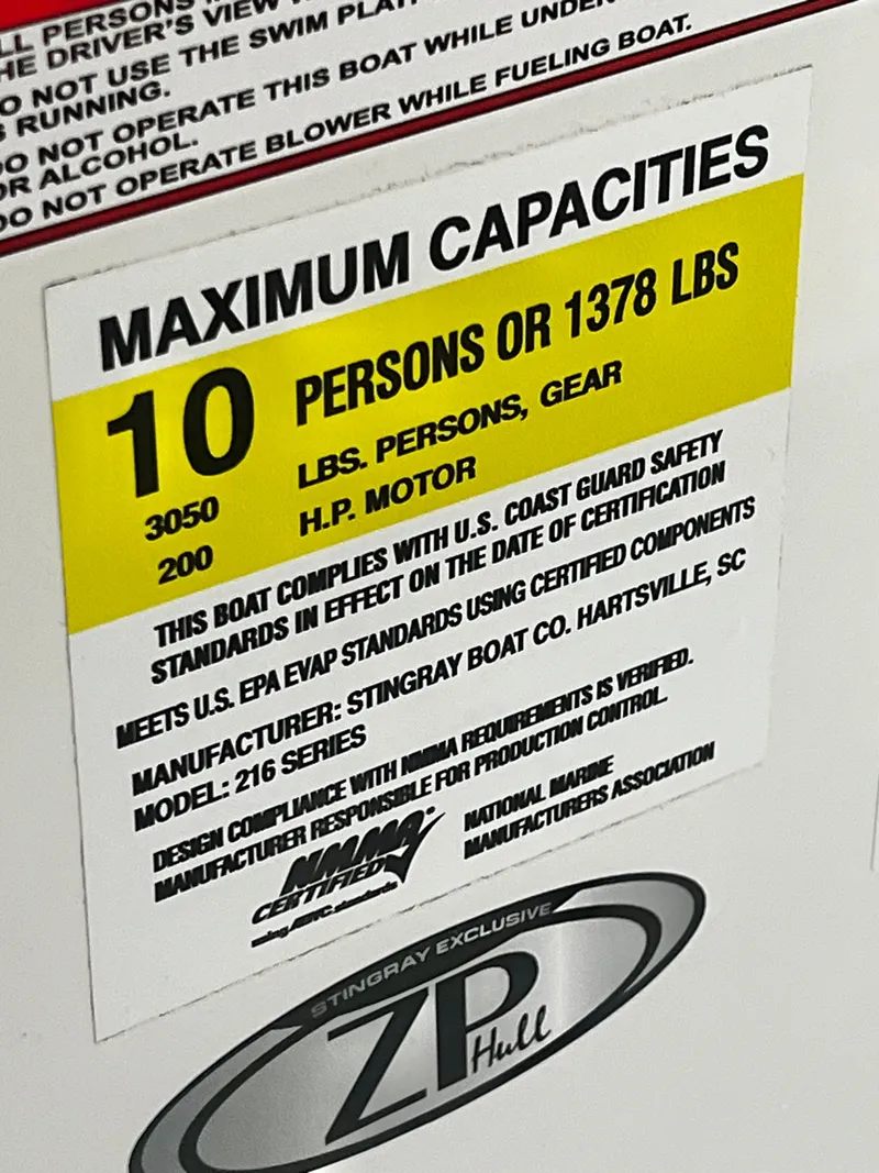 Slide: The Image of Stingray 216CC - $78,443 2026 - 34