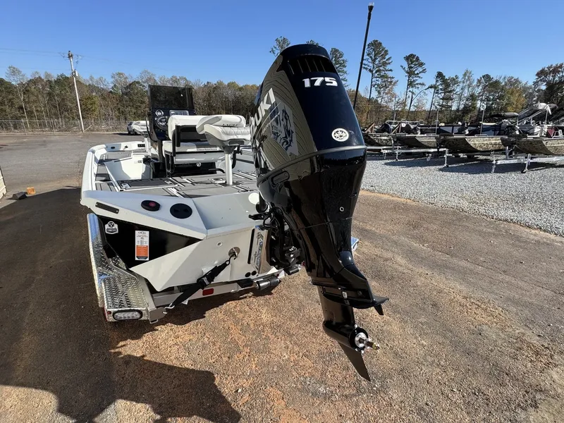 Slide: The Image of Excel 220 Bay Pro Elite 2026 - 5