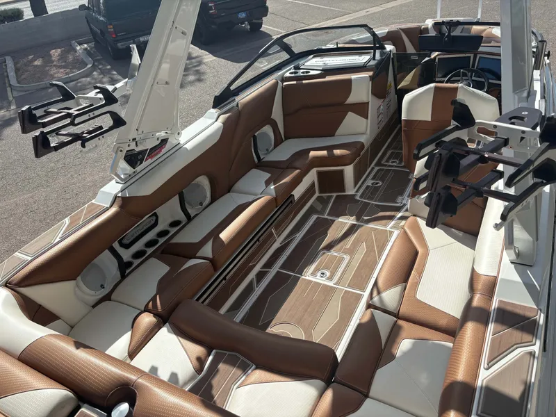 Slide: The Image of Centurion Ri245 2022 - 7