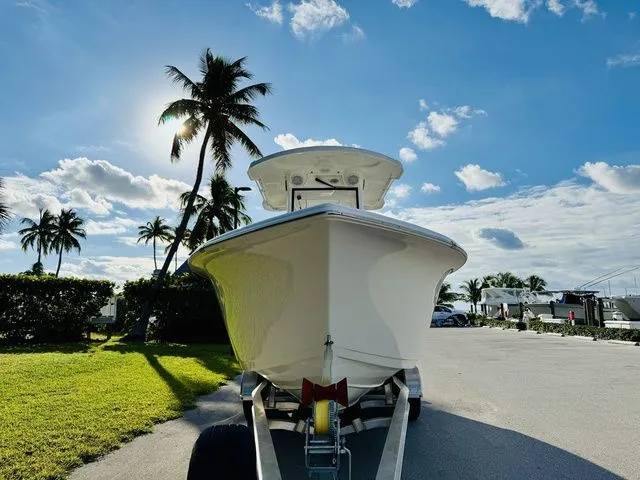 Slide: The Image of Sea Pro 245FLX Sandbar 2026 - 24