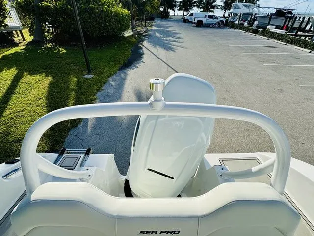 Slide: The Image of Sea Pro 245FLX Sandbar 2026 - 5