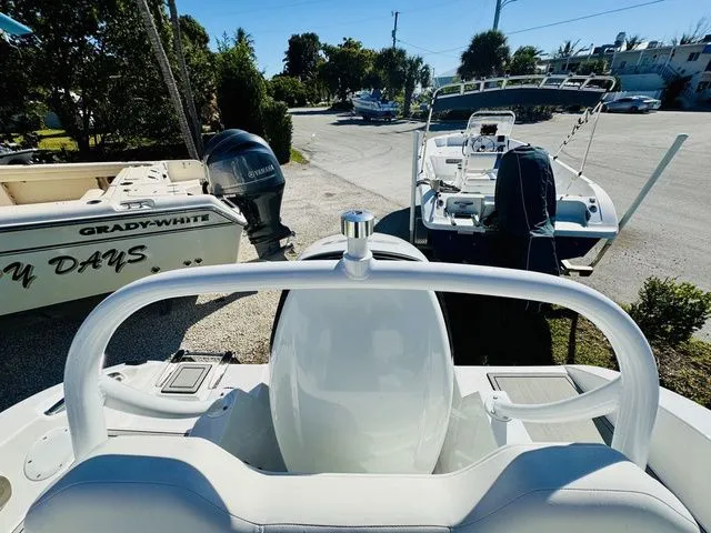 Slide: The Image of Sea Pro 225FLX Sandbar 2026 - 5