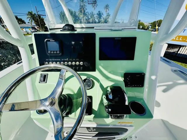 Slide: The Image of Sea Pro 225FLX Sandbar 2026 - 9