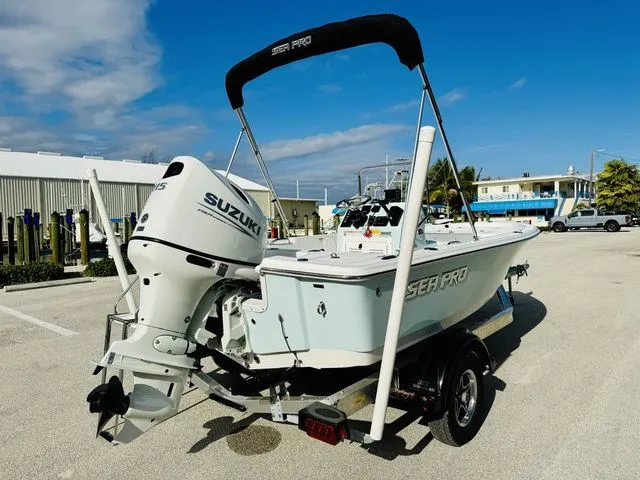 Slide: The Image of Sea Pro 172 Bay Series 2026 - 16