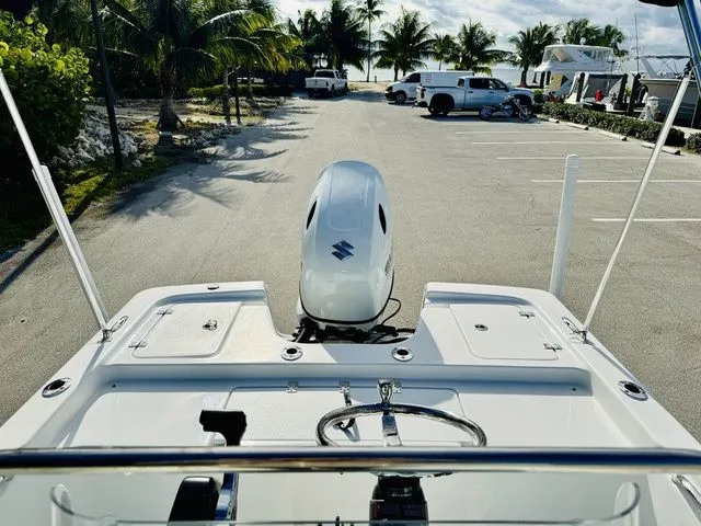 Slide: The Image of Sea Pro 172 Bay Series 2026 - 6