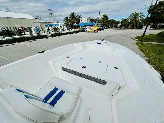 Slide: The Image of Glasstream 17CC 2017 - 12