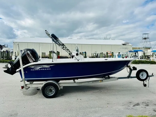 Slide: The Image of Glasstream 17CC 2017 - 19