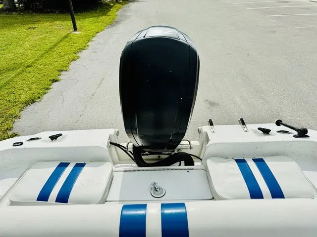 Slide: The Image of Glasstream 17CC 2017 - 5