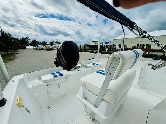 Slide: The Image of Glasstream 17CC 2017 - 6