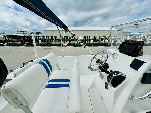 Slide: The Image of Glasstream 17CC 2017 - 8