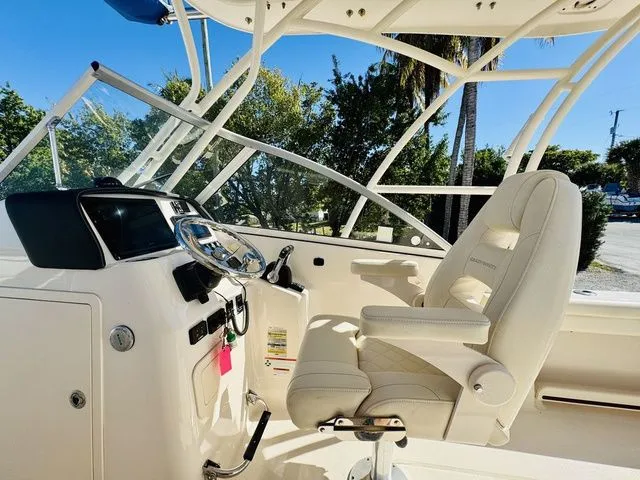 Slide: The Image of Grady-White Freedom 255 2019 - 11