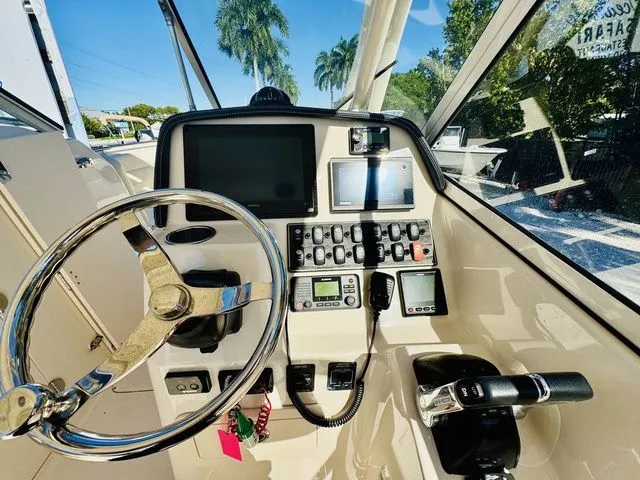 Slide: The Image of Grady-White Freedom 255 2019 - 12