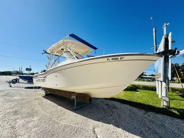 Slide: The Image of Grady-White Freedom 255 2019 - 20