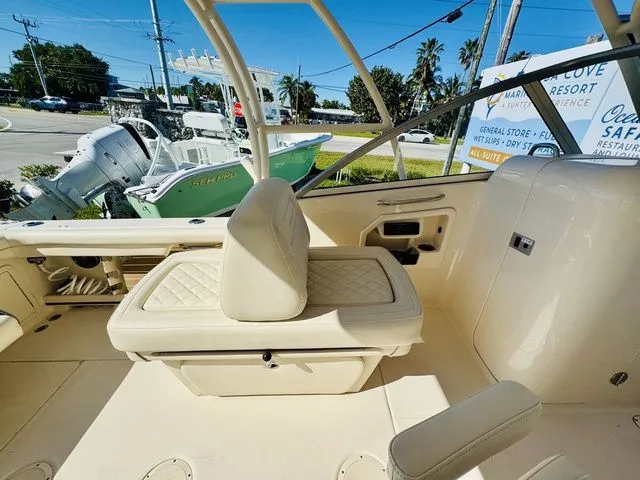 Slide: The Image of Grady-White Freedom 255 2019 - 8