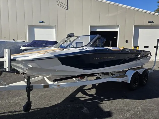 Slide: The Image of Nautique Ski Nautique 2026 - 10