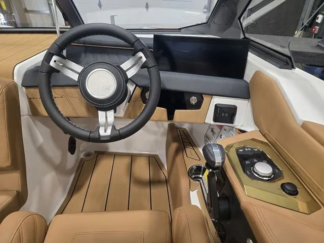 Slide: The Image of Nautique Ski Nautique 2026 - 26