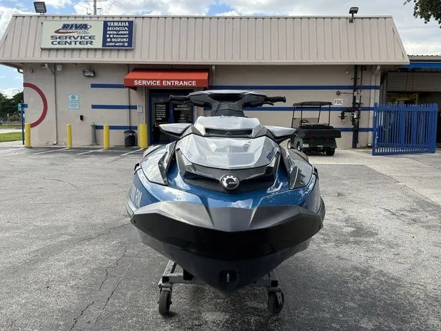 Slide: The Image of Sea-Doo GTX 2018 - 4