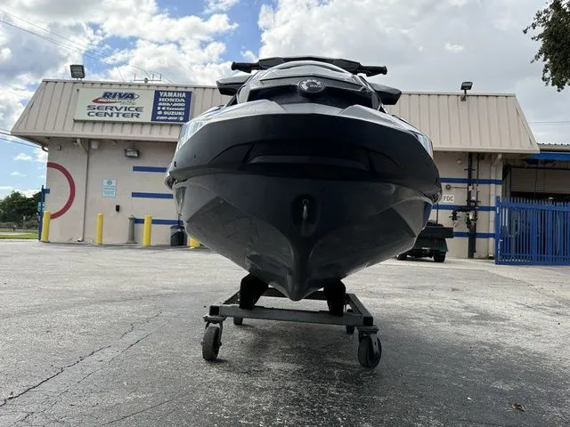 Slide: The Image of Sea-Doo GTX 2018 - 5