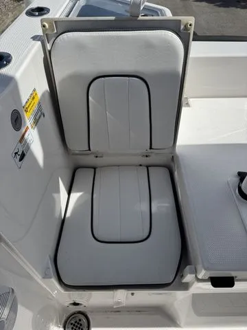 Slide: The Image of Yamaha 220 FSH Sport 2025 - 25