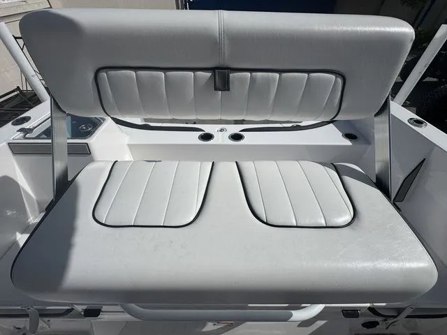 Slide: The Image of Yamaha 220 FSH Sport 2025 - 29