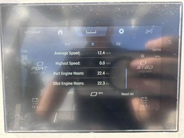 Slide: The Image of Yamaha 220 FSH Sport 2025 - 31