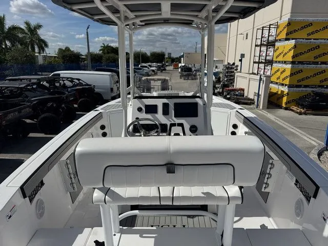 Slide: The Image of Yamaha 220 FSH Sport 2025 - 7