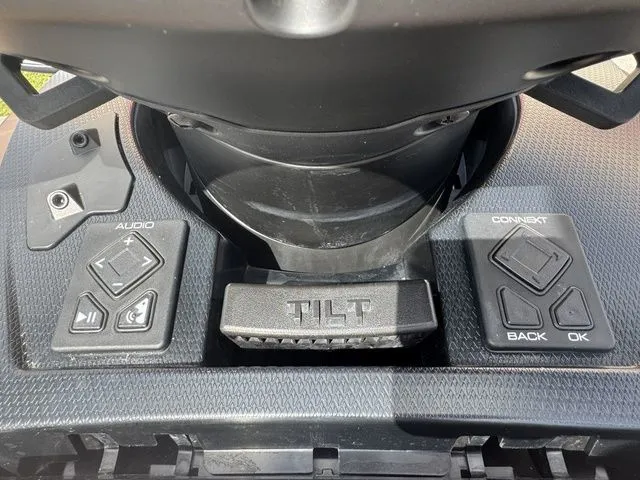 Slide: The Image of Yamaha FX Limited SVHO With Audio System 2024 - 14