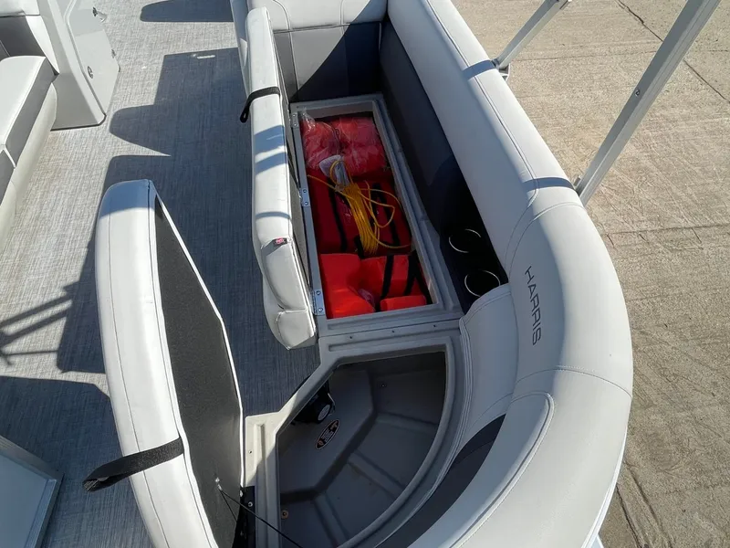 Slide: The Image of Harris 250 Cruiser 2022 - 15