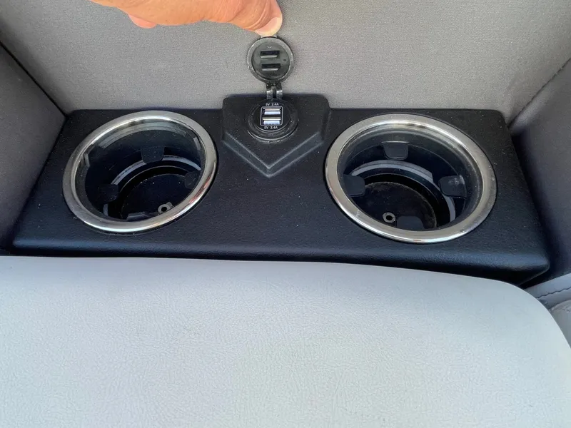 Slide: The Image of Harris 250 Cruiser 2022 - 16