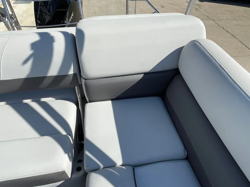 Slide: The Image of Harris 250 Cruiser 2022 - 29