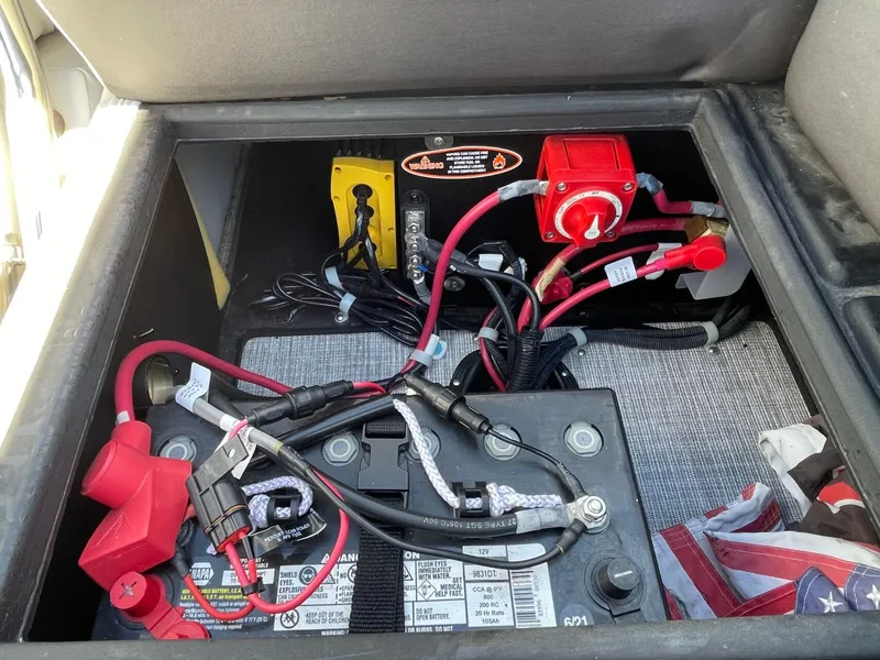 Slide: The Image of Harris 250 Cruiser 2022 - 30