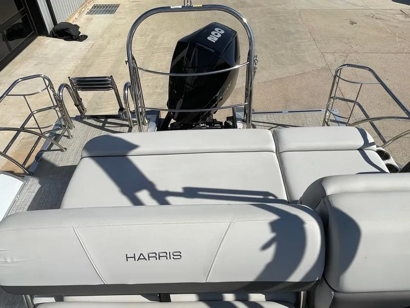 Slide: The Image of Harris 250 Cruiser 2022 - 46