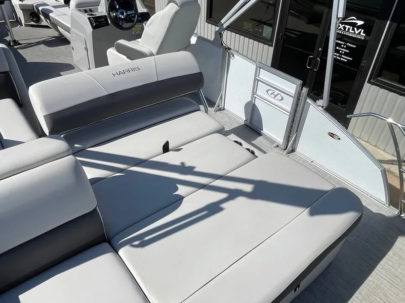 Slide: The Image of Harris 250 Cruiser 2022 - 53