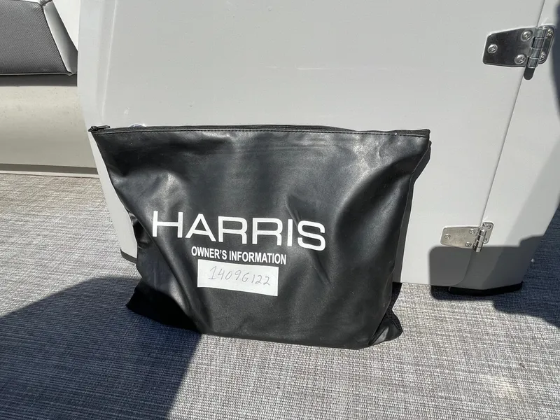 Slide: The Image of Harris 250 Cruiser 2022 - 62