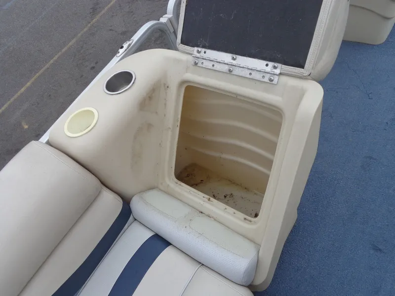 Slide: The Image of Premier Sunsation RE 210 2T 2008 - 34