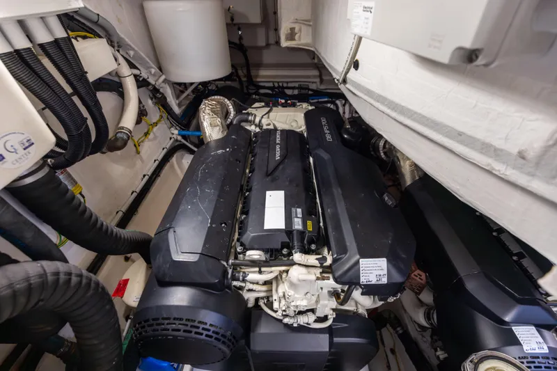 Slide: The Image of Engine room of 2021 Azimut S6 Sportfly yacht, showcasing advanced machinery and components. - 176