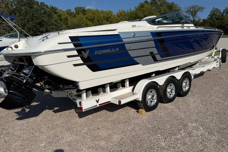 Slide: The Image of 2019 Formula 353 FASTech boat propeller on gravel surface. - 15