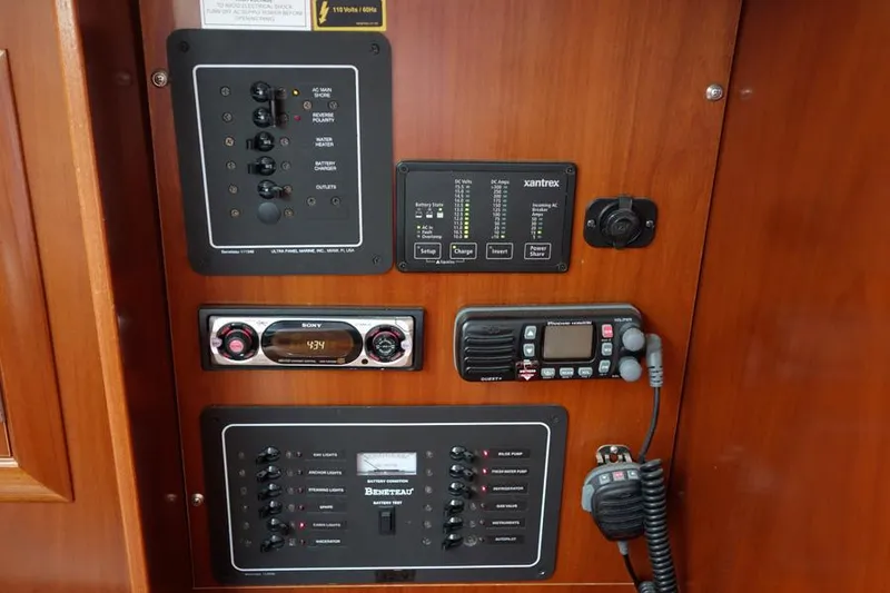 Slide: The Image of Nav Station & Electronics - 21