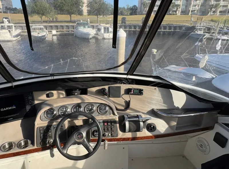 Slide: The Image of Carver 396 Motor Yacht 2000 - 15