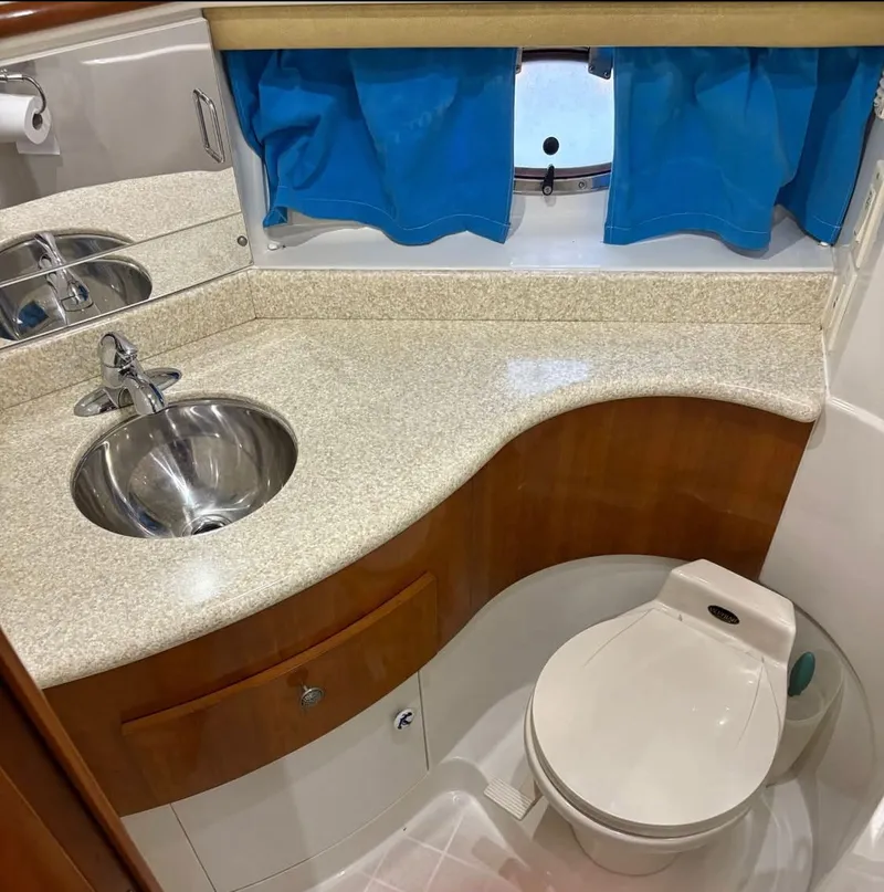 Slide: The Image of Carver 396 Motor Yacht 2000 - 17